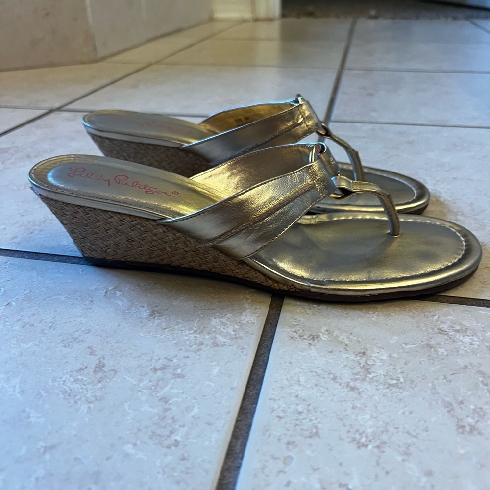 Lilly Pulitzer McKim Gold Wedge Slip On Sandals size 9 - Picture 2 of 8